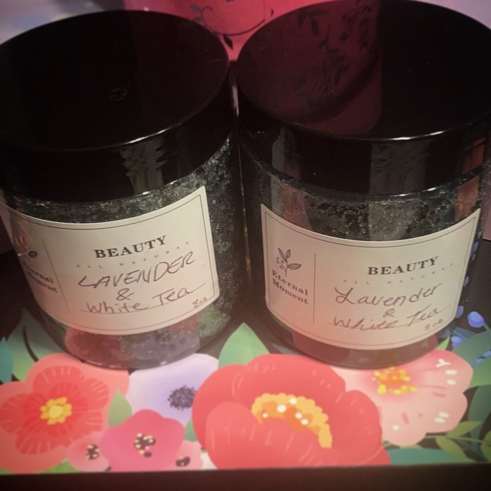 White tea and lavender body scrub